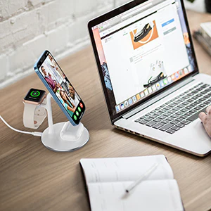 Pulse 3 In 1 Magsafe Charger - White - Image 14