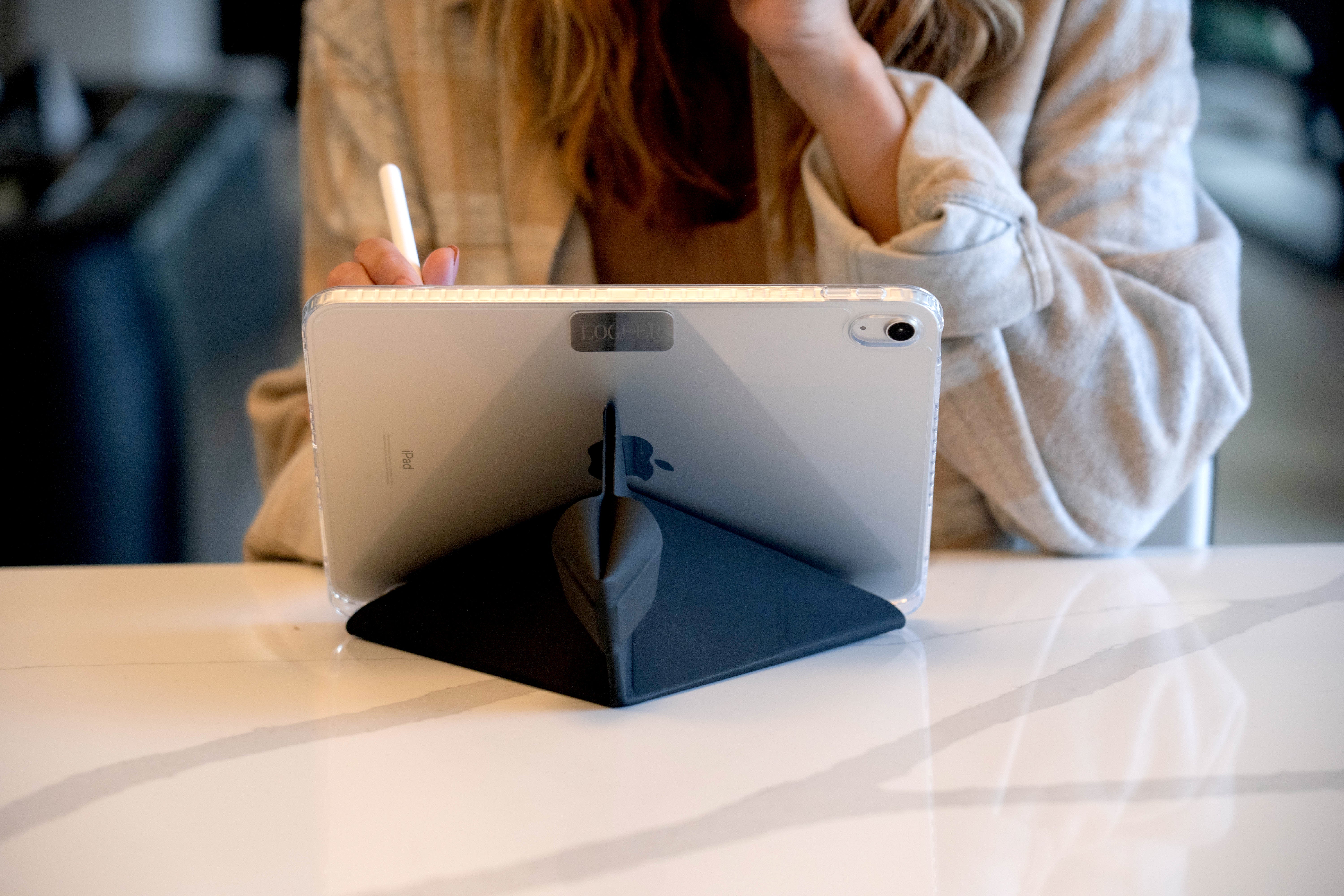 STM OPP (iPad 10th gen) AP - Grey - Image 9