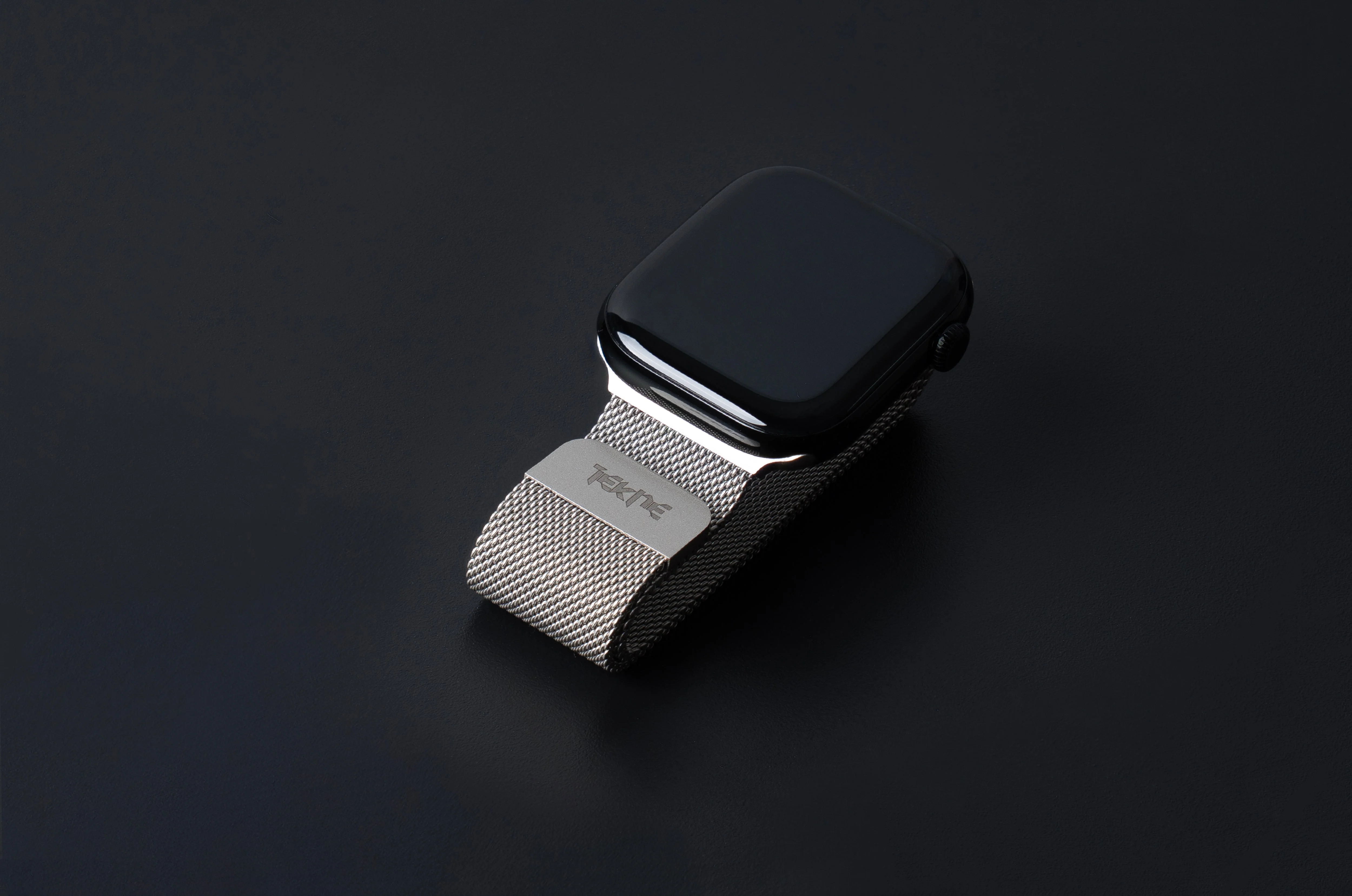 TEKNE Classic Milanese Band | Dual Magnet, Stainless Steel, Quick Attach Strap - Image 4