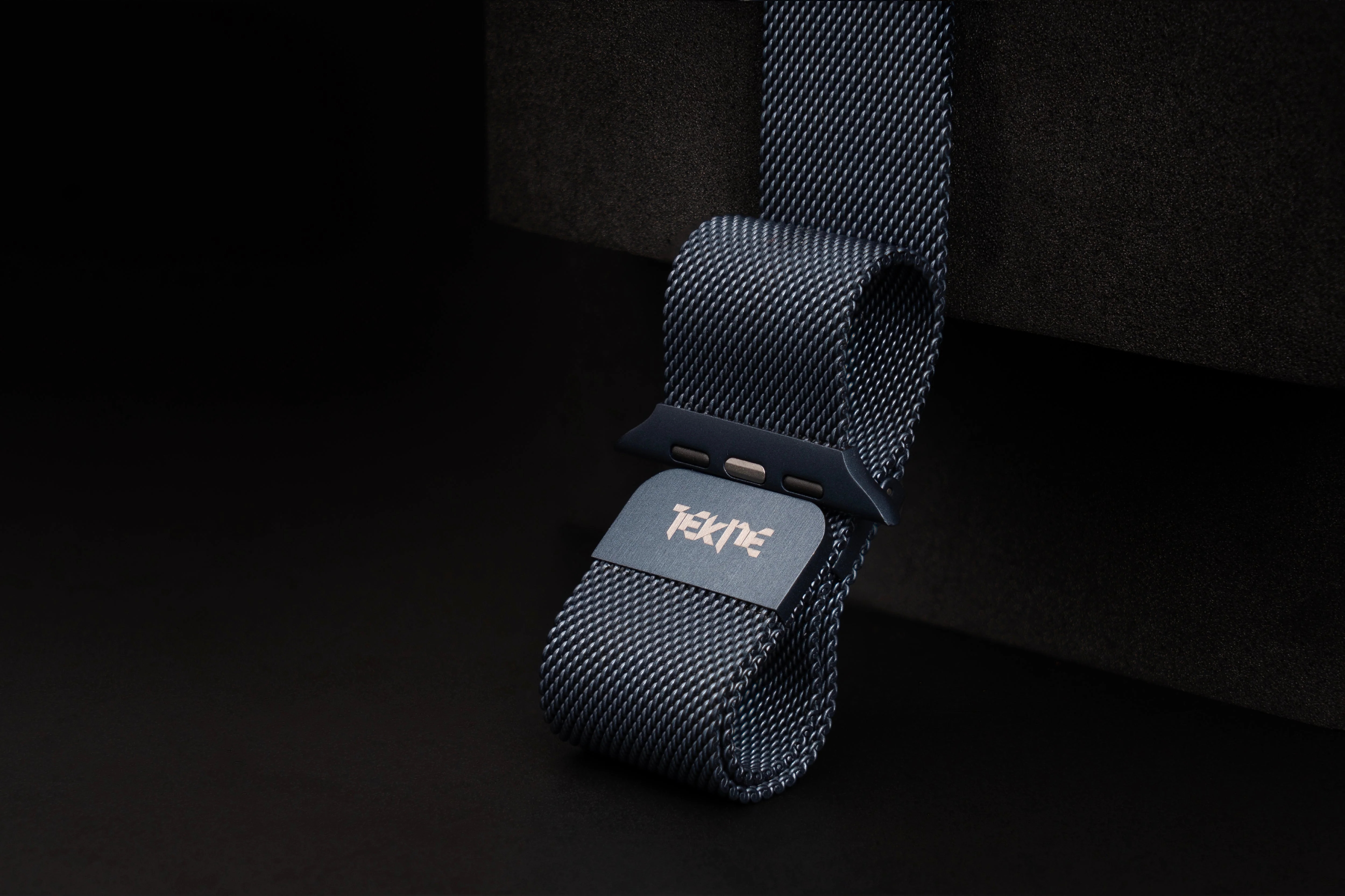 TEKNE Classic Milanese Band | Dual Magnet, Stainless Steel, Quick Attach Strap - Image 3