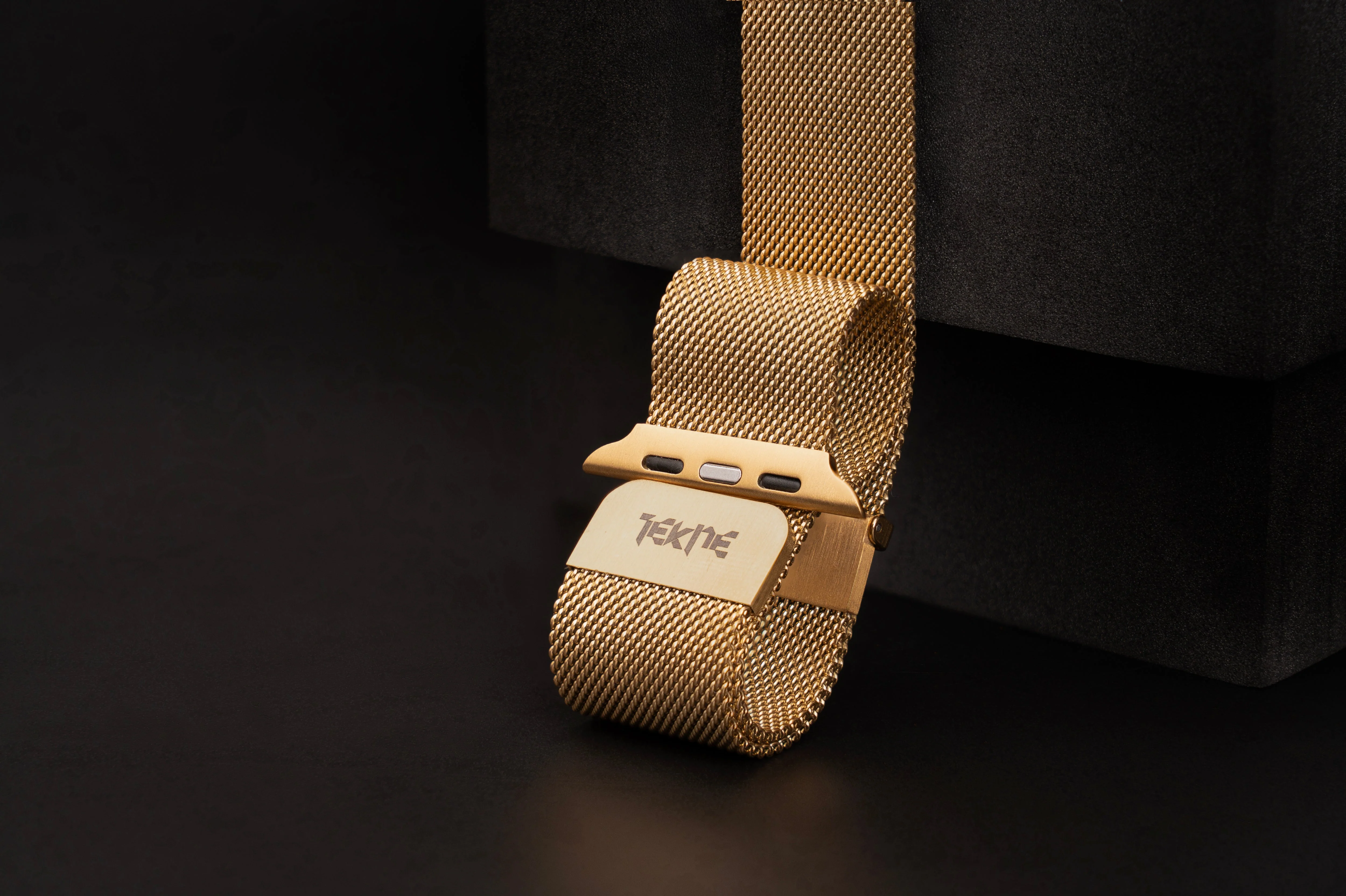TEKNE Classic Milanese Band | Dual Magnet, Stainless Steel, Quick Attach Strap - Image 3