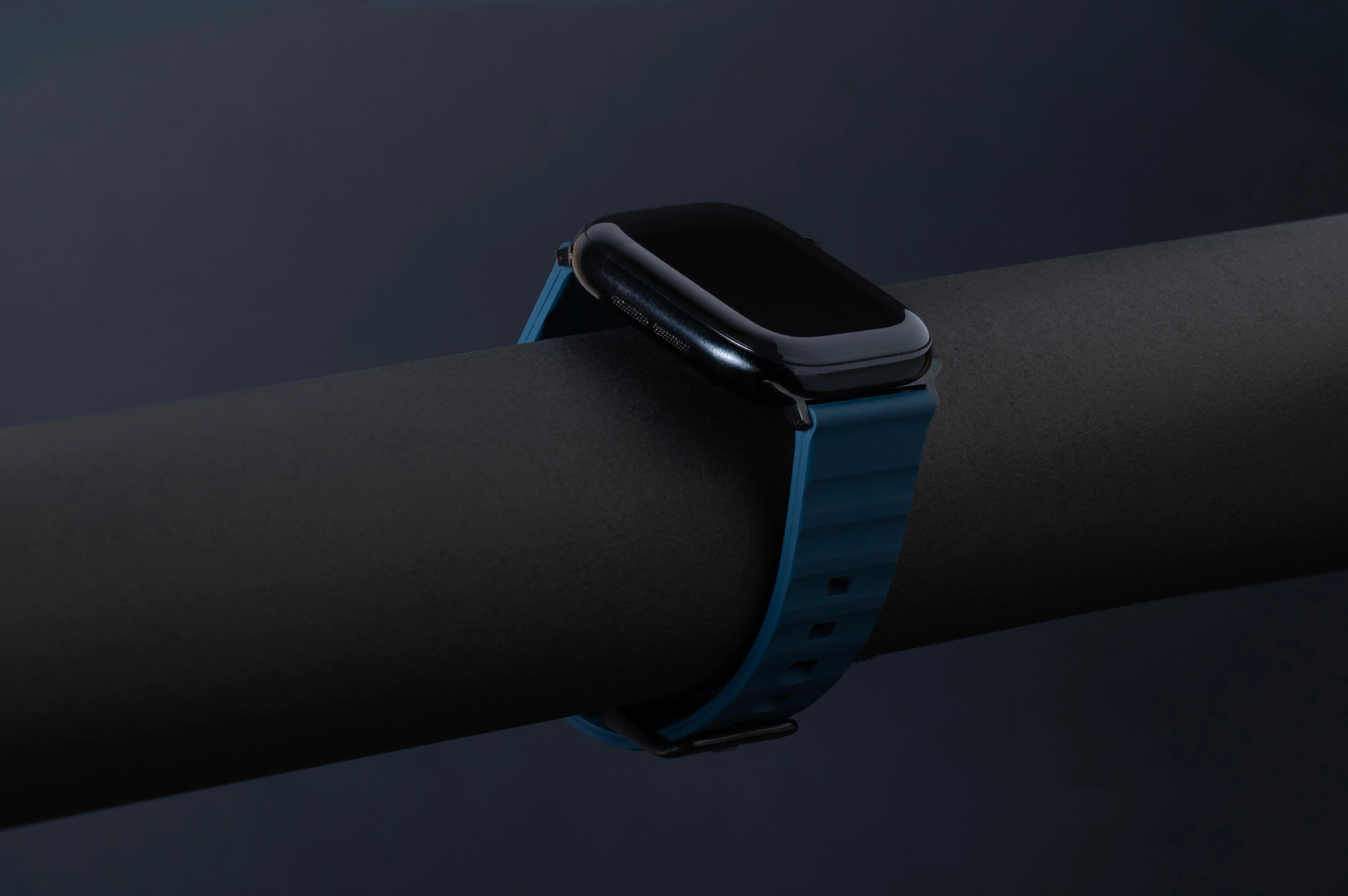 TEKNE Classic Silicone Sports Band | Lightweight, Breathable, Waterproof Strap   - Image 3