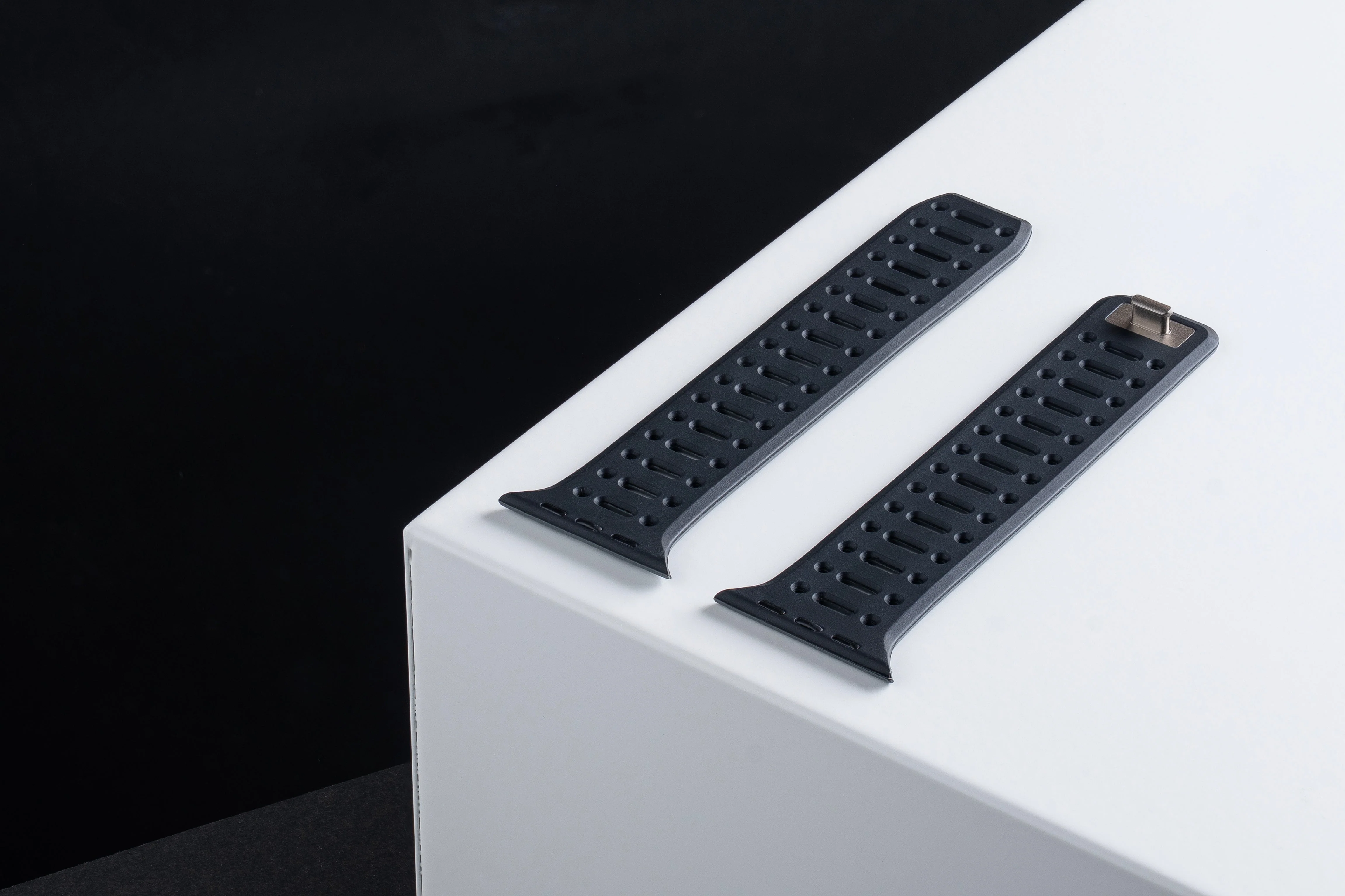 TEKNE Combat Dual-Tone Silicone Band | Waterproof, Flexible Strap  - Image 7