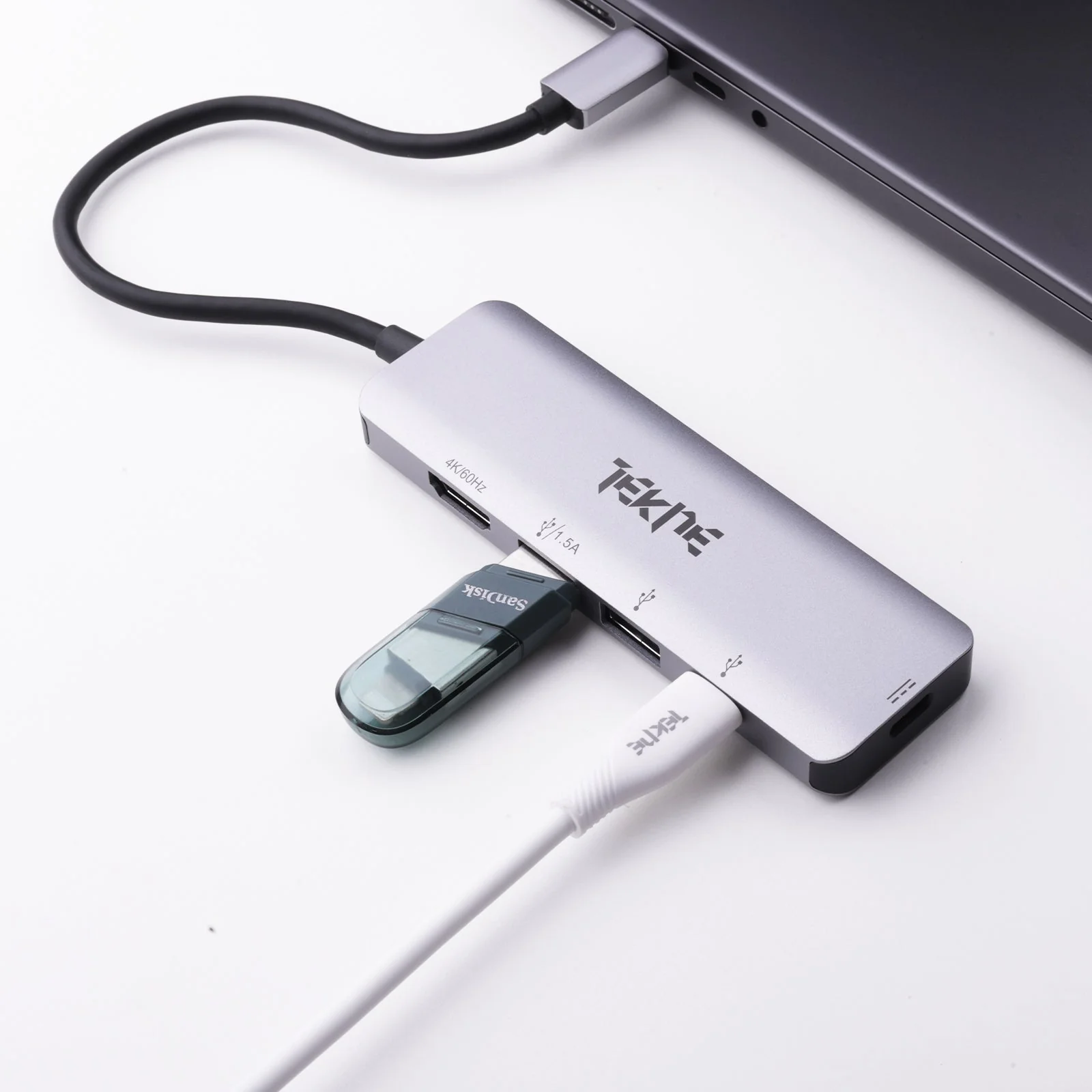 TEKNE Essential USB-C Hub | 8-in-1 Multiport Adapter | 100W Fast Charging & 4K HDMI - Silver - Image 4