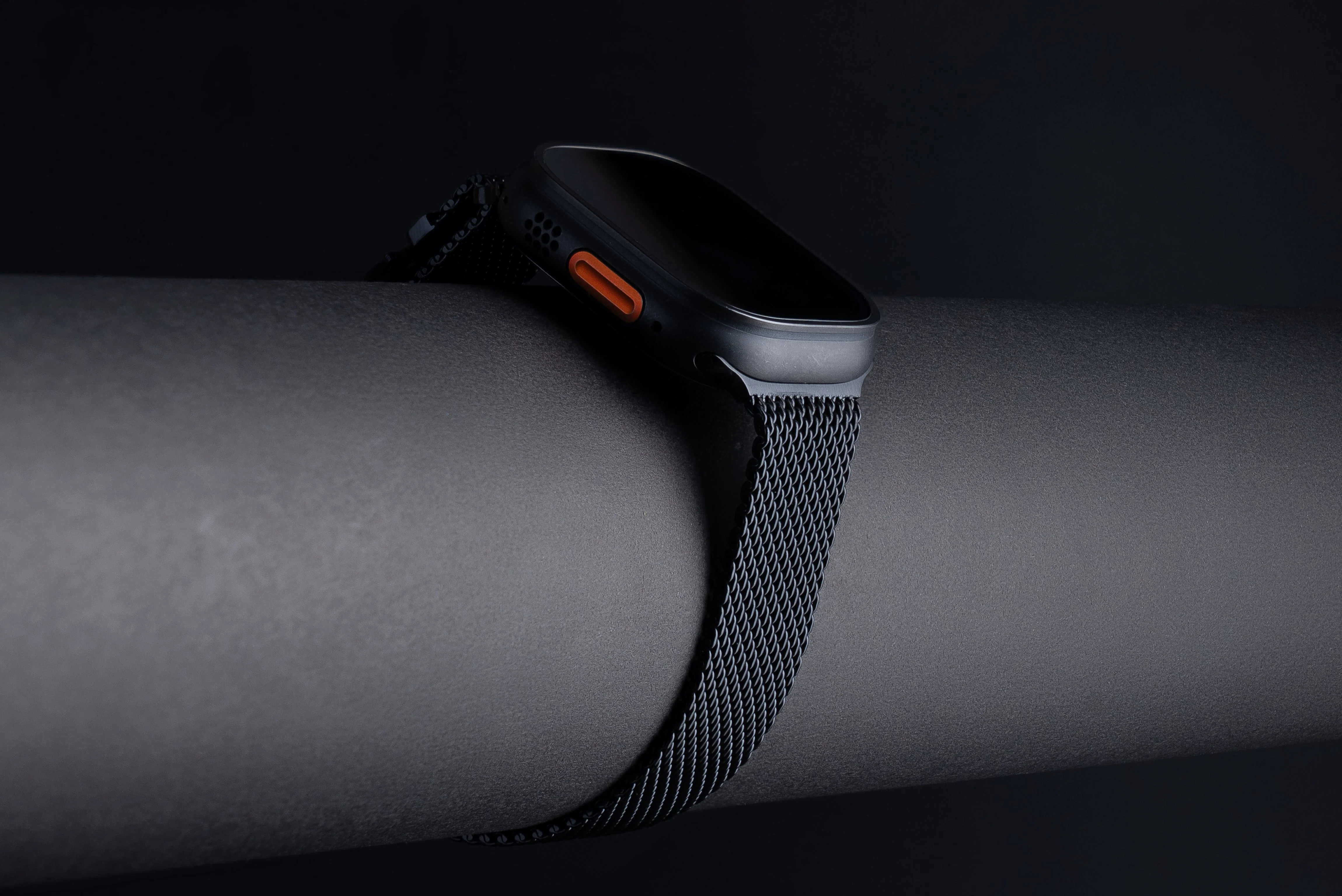TEKNE Milanese Adventure Band | Slim, Breathable, Secure Magnetic Strap  - Image 6