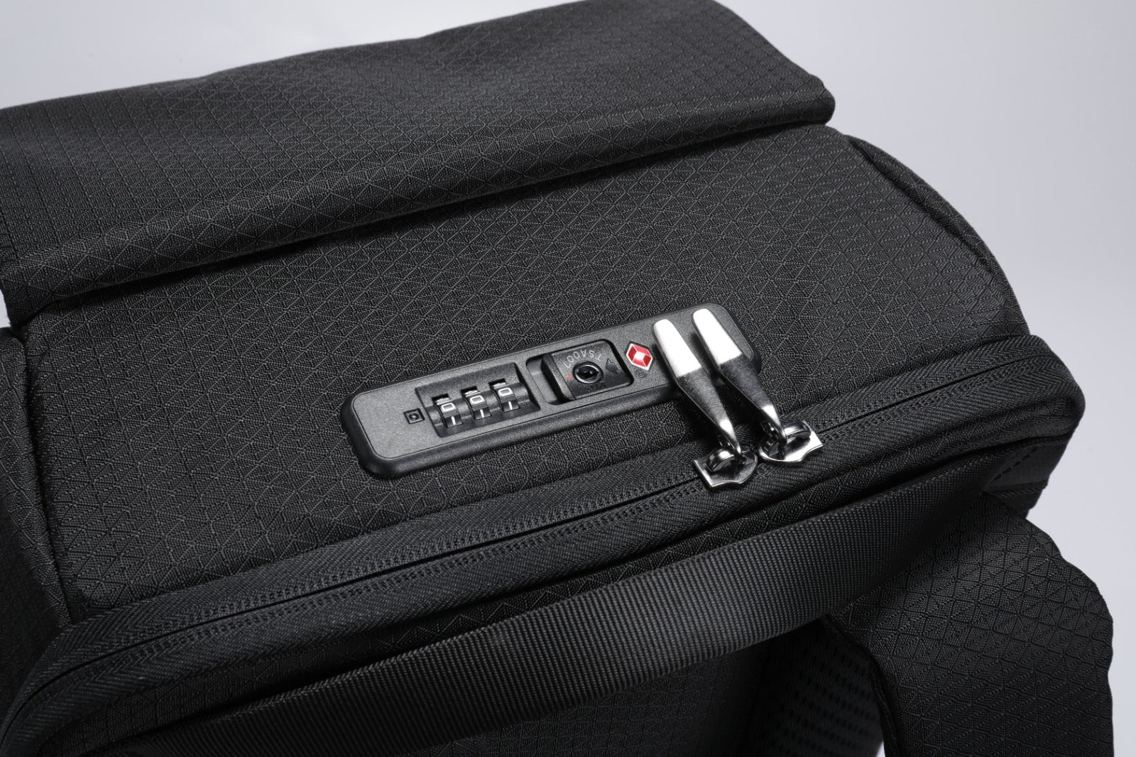 TEKNE Terra Backpack-18L - Image 3