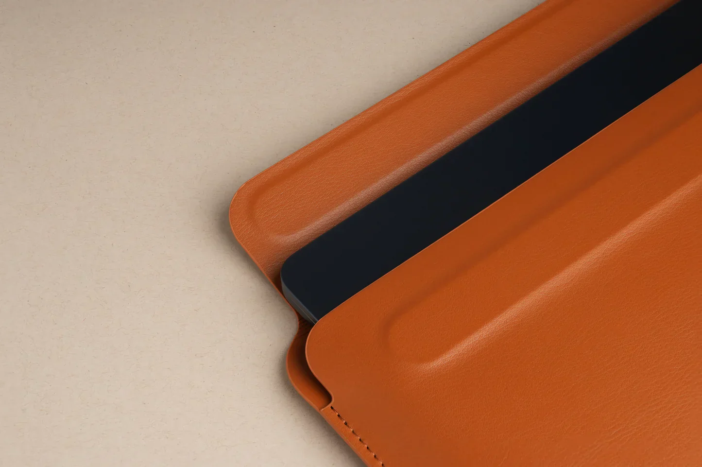 TEKNE Vegan Leather Cover for Macbook-15/16" - Image 3