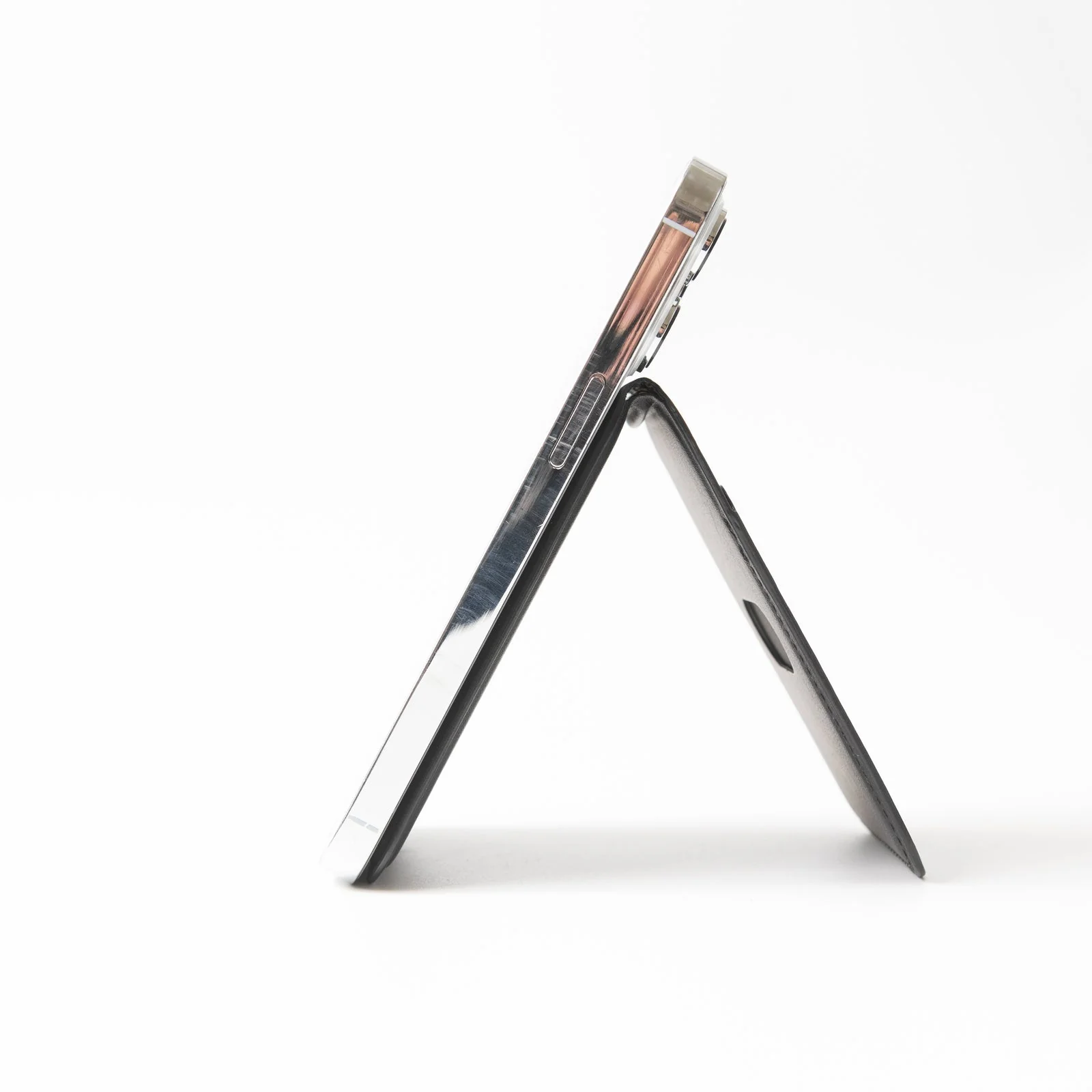 Valenta Card Wallet Stand MagSafe Black - Image 10