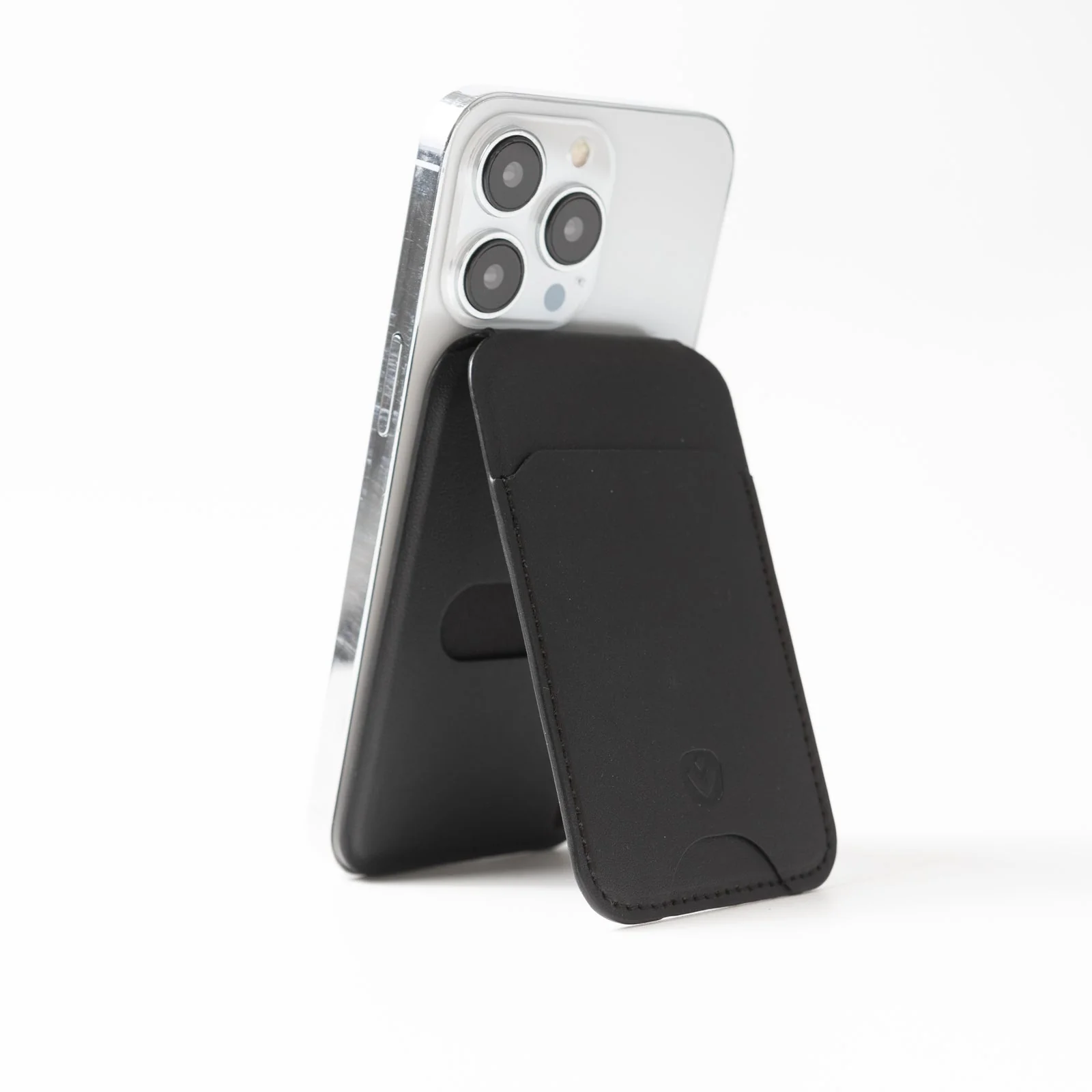 Valenta Card Wallet Stand MagSafe Black - Image 2